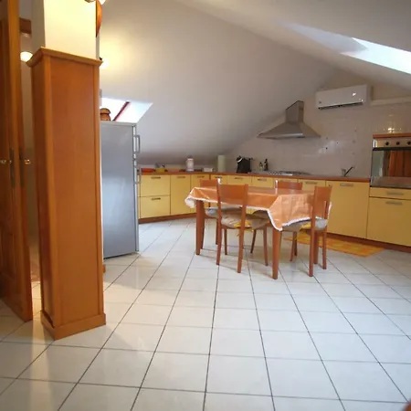 Apartament La Mansarda Di Angelo Levanto